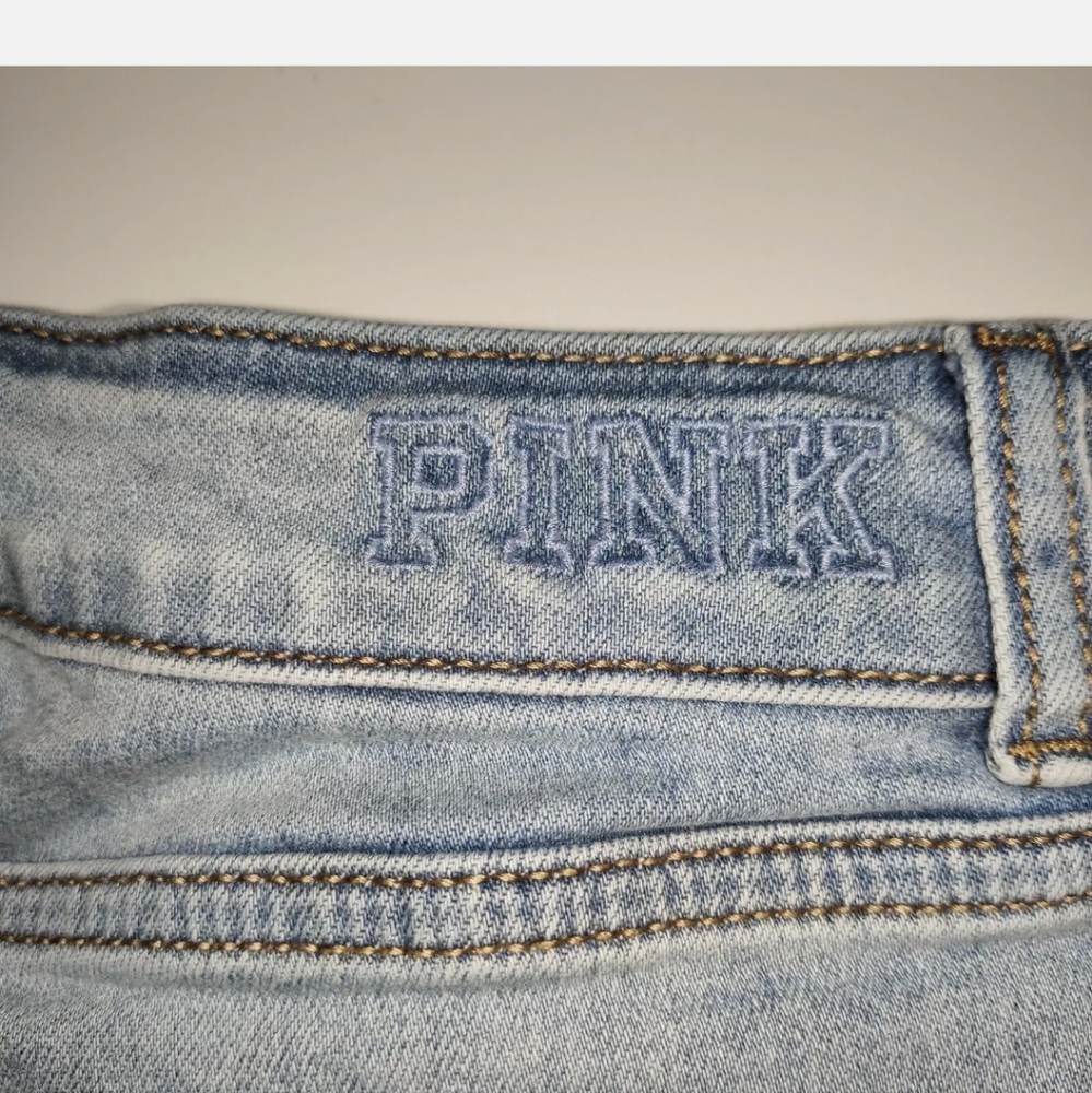 Shorts - Picture 4 of 4